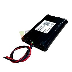 Batera 9,6 Voltios 2.000 mAh NI-MH horizontal conexin cable rojo / negro RB962000A