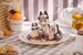 Estatua Decorated Life Collection Tea Time Cats x Siamese Cat Azuki-san Friendship Collaboration Exclusive Set 18 cm