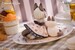 Estatua Decorated Life Collection Tea Time Cats x Siamese Cat Azuki-san Friendship Collaboration Exclusive Set 18 cm