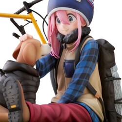 Estatua Laid Back Camp F:NEX 1/7 Nadeshiko Kagamihara 13 cm