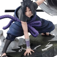 Estatua Naruto Shippuden Sasuke Uchiha The Light & Dark of the Mangekyo Sharingan 20 cm