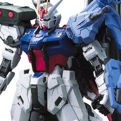 Figura Gundam GAT-X105+AQM/E-YM1 Perfect Strike 1/60