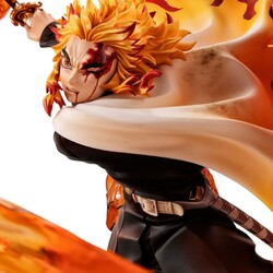 Figura Kyojuro Rengoku Flame Breathing Fifth Form Flame Tiger G.E.M. Series Demon Slayer Kimetsu no Yaiba 24cm