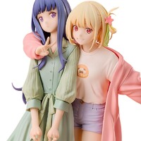 Figuras Lycoris Recoil Pack de 2 Chisato Nishikigi & Takina Inoue Spring Ver. 25 cm