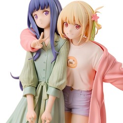 Figuras Lycoris Recoil Pack de 2 Chisato Nishikigi & Takina Inoue Spring Ver. 25 cm