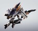 Figura Macross Hi-Metal R Chogokin VF-0S Phoenix (Roy Focker Use) & QF-2200D-B Ghost Set 14 cm